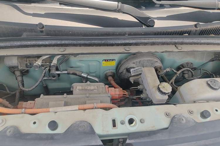 Used Wuling Hongguang MINIEV 2021 Macaron Premium Model – Lithium Iron Phosphate Engine Bay
