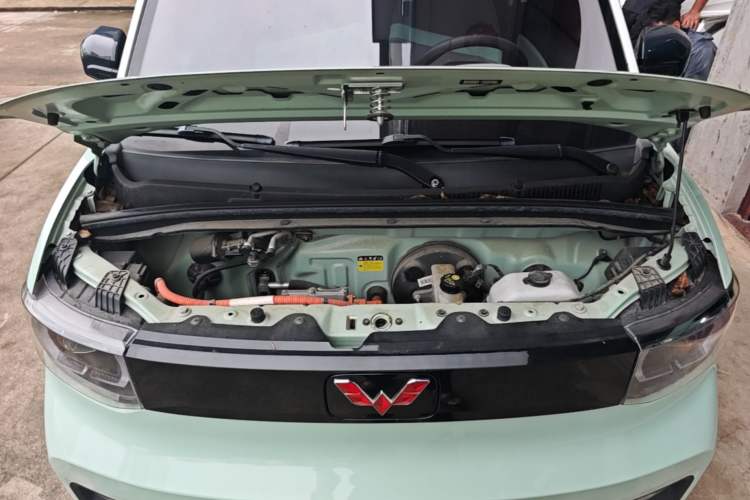 Used Wuling Hongguang MINIEV 2021 Macaron Premium Model – Lithium Iron Phosphate Engine Bay