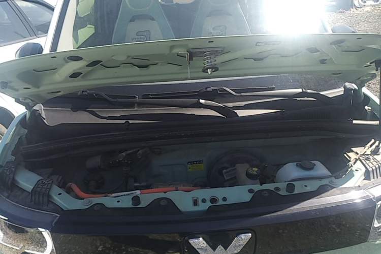 Used Wuling Hongguang MINIEV 2021 Macaron Premium Model – Lithium Iron Phosphate Engine Bay