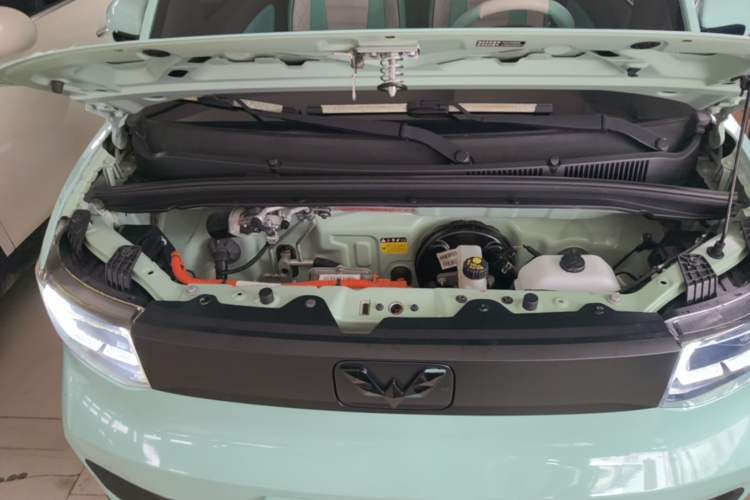 Used Wuling Hongguang MINIEV 2021 Macaron Premium Model – Lithium-NMC Engine Bay
