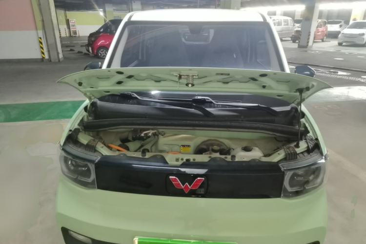 Used Wuling Hongguang MINIEV 2021 Macaron Sandwich Model 170 km Lithium Iron Phosphate Engine Bay