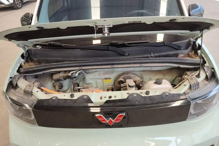 Used Wuling Hongguang MINIEV 2021 Macaron Premium Model – Lithium Iron Phosphate Engine Bay
