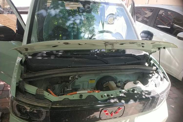 Used Wuling Hongguang MINIEV 2021 Macaron Premium Model – Lithium Iron Phosphate Engine Bay