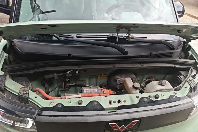 Used Wuling Hongguang MINIEV 2021 Macaron Premium Model – Lithium Iron Phosphate Engine Bay