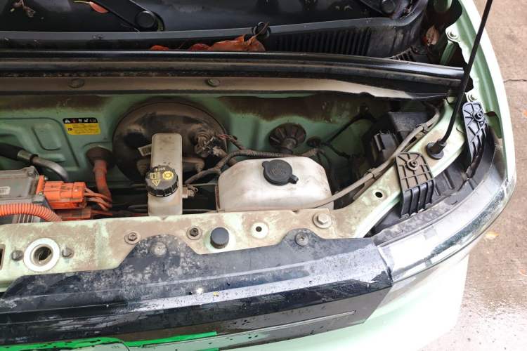 Used Wuling Hongguang MINIEV 2021 Macaron Premium Model – Lithium Iron Phosphate Engine Bay Left