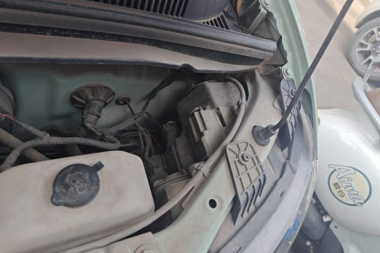 Used Wuling Hongguang MINIEV 2021 Macaron Premium Model – Lithium Iron Phosphate Engine Bay Left