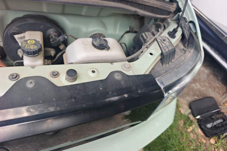 Used Wuling Hongguang MINIEV 2021 Macaron Premium Model – Lithium Iron Phosphate Engine Bay Left