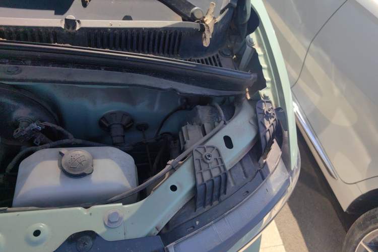 Used Wuling Hongguang MINIEV 2021 Macaron Fashion Edition Lithium-Ion Battery Engine Bay Left