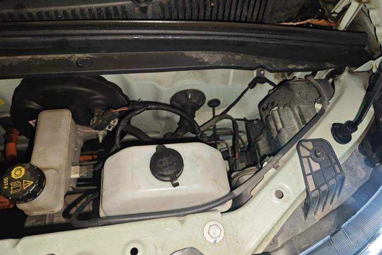 Used Wuling Hongguang MINIEV 2021 Macaron Premium Model – Lithium Iron Phosphate Engine Bay Left
