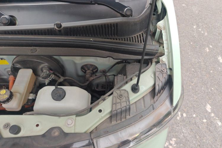Used Wuling Hongguang MINIEV 2021 Macaron Premium Model – Lithium Iron Phosphate Engine Bay Left