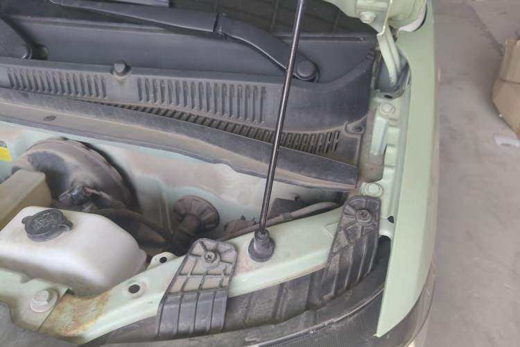 Used Wuling Hongguang MINIEV 2021 Macaron Premium Model – Lithium Iron Phosphate Engine Bay Left