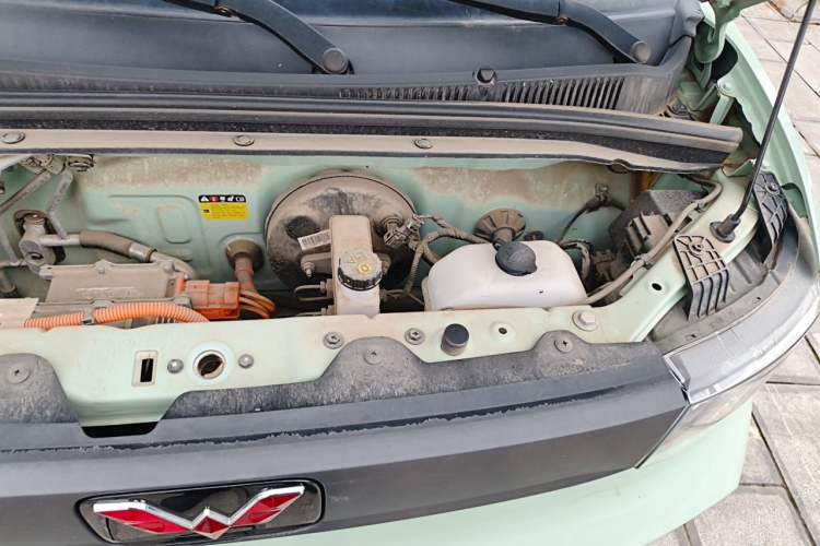 Used Wuling Hongguang MINIEV 2021 Macaron Premium Model – Lithium-NMC Engine Bay Left