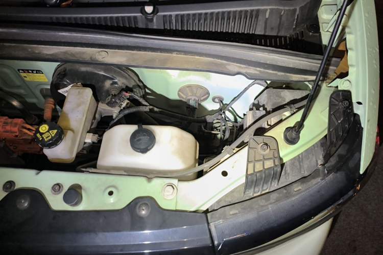 Used Wuling Hongguang MINIEV 2021 Macaron Premium Model – Lithium Iron Phosphate Engine Bay Left