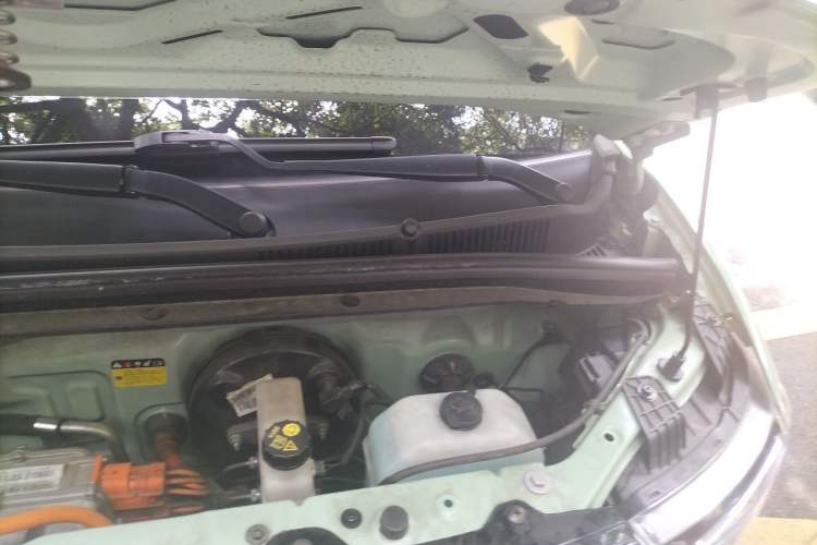 Used Wuling Hongguang MINIEV 2021 Macaron Premium Model – Lithium Iron Phosphate Engine Bay Left
