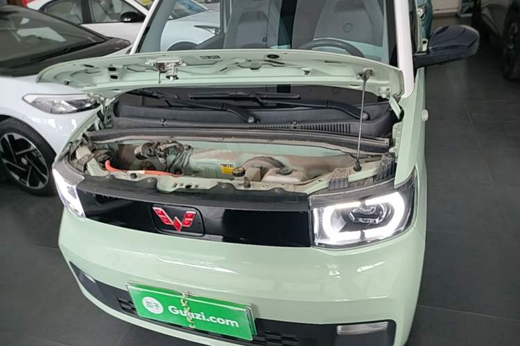 Used Wuling Hongguang MINIEV 2021 Macaron Premium Model – Lithium Iron Phosphate Engine Bay