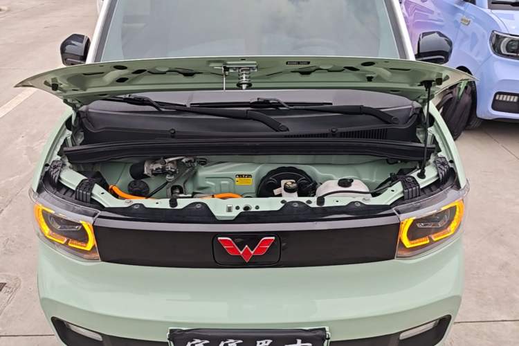 Used Wuling Hongguang MINIEV 2021 Macaron Premium Model – Lithium Iron Phosphate Engine Bay