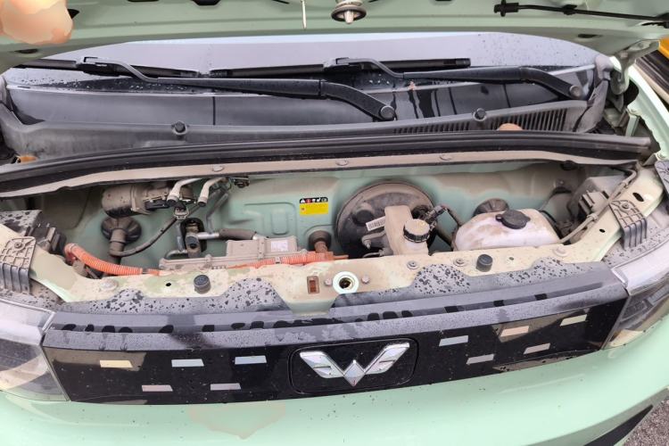 Used Wuling Hongguang MINIEV 2021 Macaron Fashion Edition Lithium-Ion Battery Engine Bay