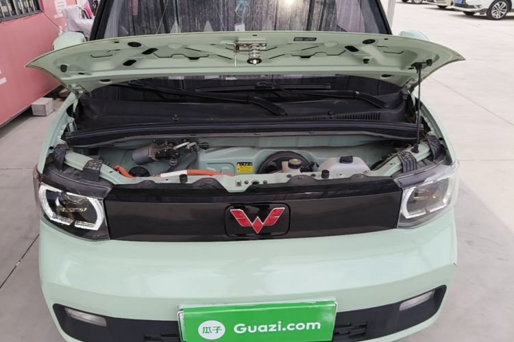 Used Wuling Hongguang MINIEV 2021 Macaron Fashion Model Lithium Iron Phosphate Engine Bay