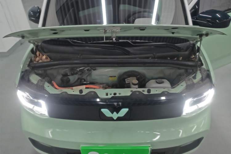 Used Wuling Hongguang MINIEV 2021 Macaron Premium Model – Lithium Iron Phosphate Engine Bay