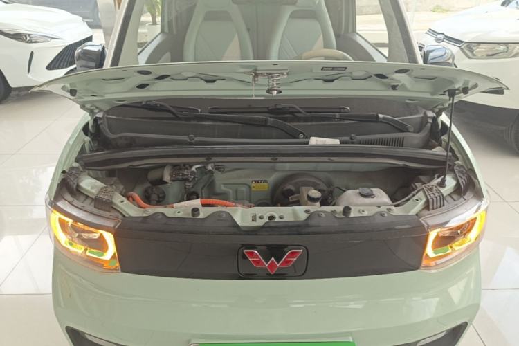 Used Wuling Hongguang MINIEV 2021 Macaron Sandwich Model 170 km Lithium Iron Phosphate Engine Bay