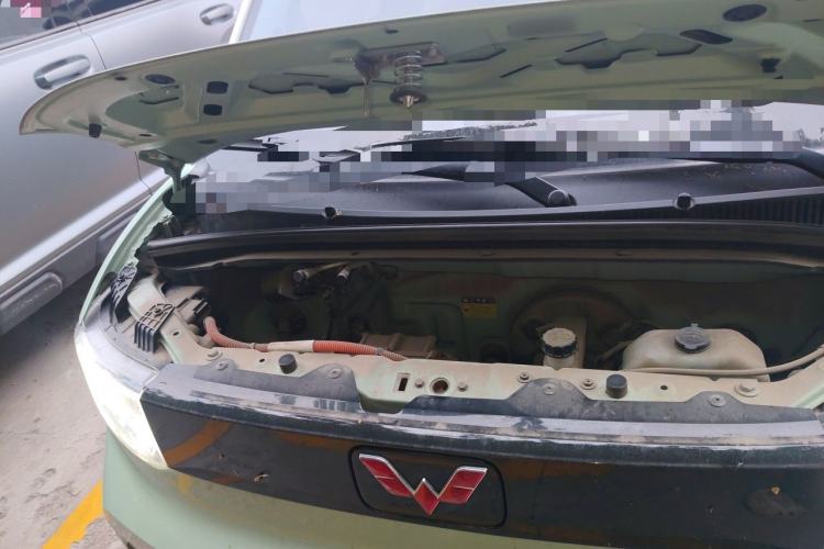 Used Wuling Hongguang MINIEV 2021 Macaron Premium Model – Lithium Iron Phosphate Engine Bay Right