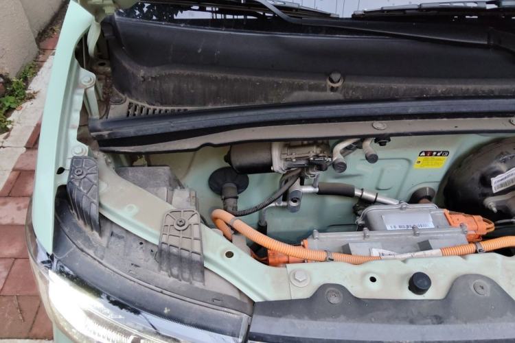 Used Wuling Hongguang MINIEV 2021 Macaron Fashion Model Lithium Iron Phosphate Engine Bay Right