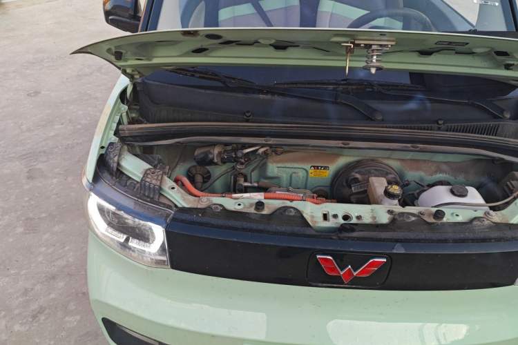 Used Wuling Hongguang MINIEV 2021 Macaron Fashion Model Lithium Iron Phosphate Engine Bay Right