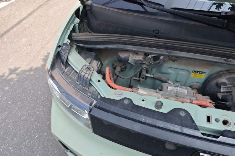 Used Wuling Hongguang MINIEV 2021 Macaron Fashion Model Lithium Iron Phosphate Engine Bay Right