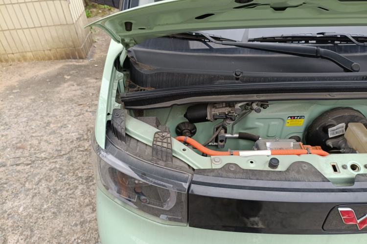 Used Wuling Hongguang MINIEV 2021 Macaron Fashion Edition Lithium-Ion Battery Engine Bay Right