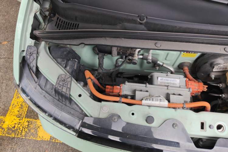 Used Wuling Hongguang MINIEV 2021 Macaron Fashion Edition Lithium-Ion Battery Engine Bay Right