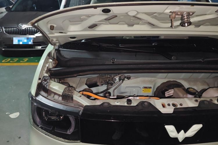 Used Wuling Hongguang MINIEV 2021 Macaron Fashion Model Lithium Iron Phosphate Engine Bay Right