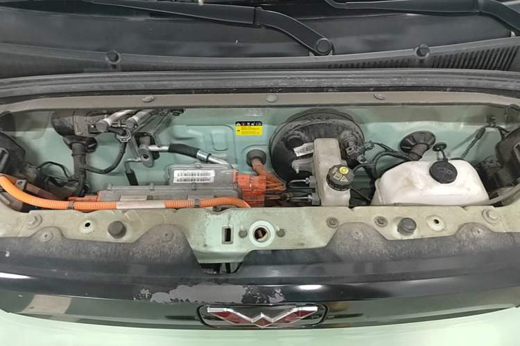 Used Wuling Hongguang MINIEV 2021 Macaron Premium Model – Lithium-NMC Engine Bay