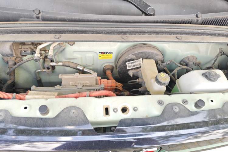 Used Wuling Hongguang MINIEV 2021 Macaron Premium Model – Lithium Iron Phosphate Engine Bay