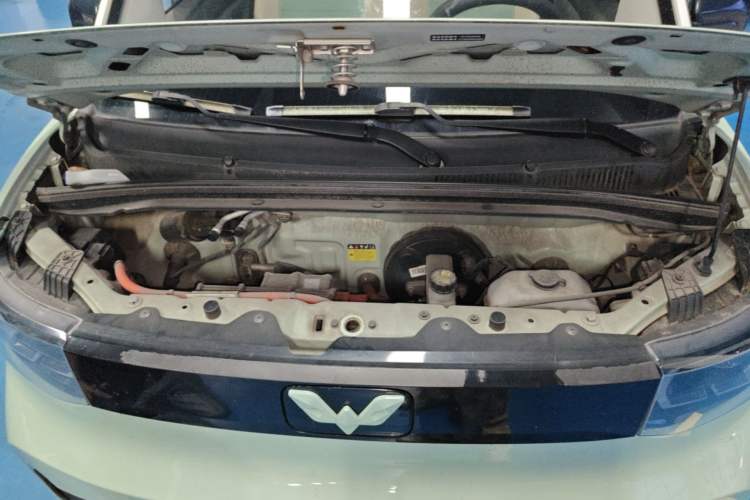 Used Wuling Hongguang MINIEV 2021 Macaron Premium Model – Lithium Iron Phosphate Engine Bay