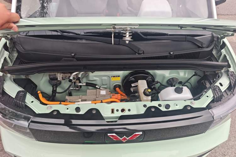 Used Wuling Hongguang MINIEV 2021 Macaron Premium Model – Lithium Iron Phosphate Engine Bay