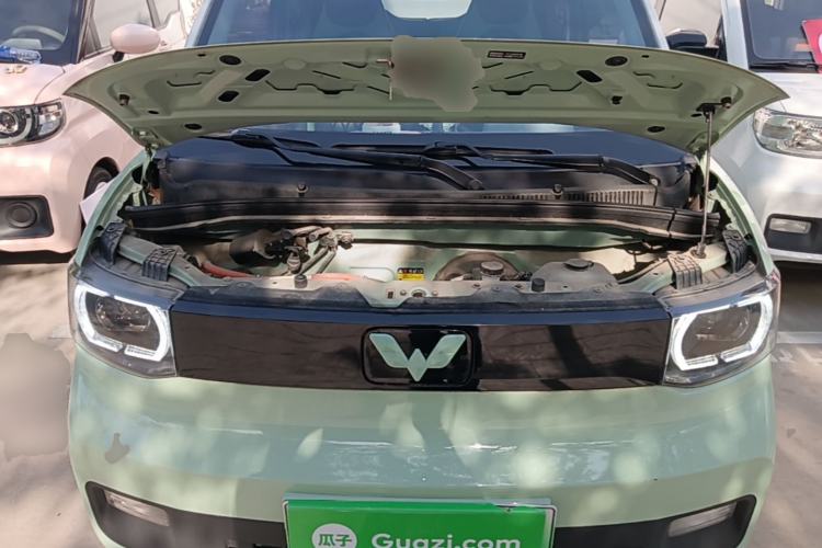 Used Wuling Hongguang MINIEV 2021 Macaron Fashion Model Lithium Iron Phosphate Engine Bay