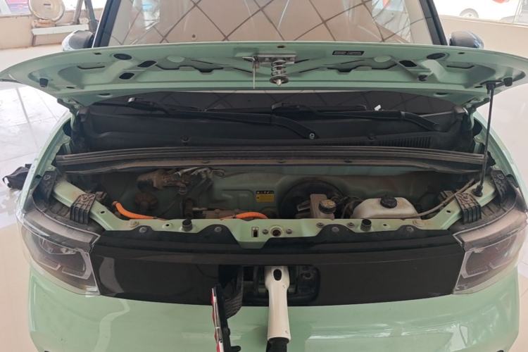 Used Wuling Hongguang MINIEV 2021 Macaron Fashion Edition Lithium-Ion Battery Engine Bay