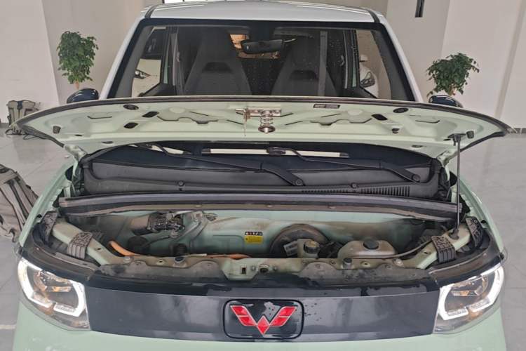 Used Wuling Hongguang MINIEV 2021 Macaron Premium Model – Lithium Iron Phosphate Engine Bay