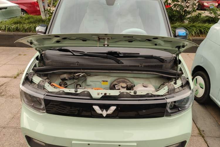 Used Wuling Hongguang MINIEV 2021 Macaron Premium Model – Lithium Iron Phosphate Engine Bay