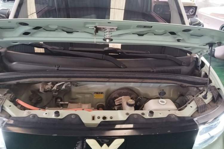 Used Wuling Hongguang MINIEV 2021 Macaron Premium Model – Lithium Iron Phosphate Engine Bay