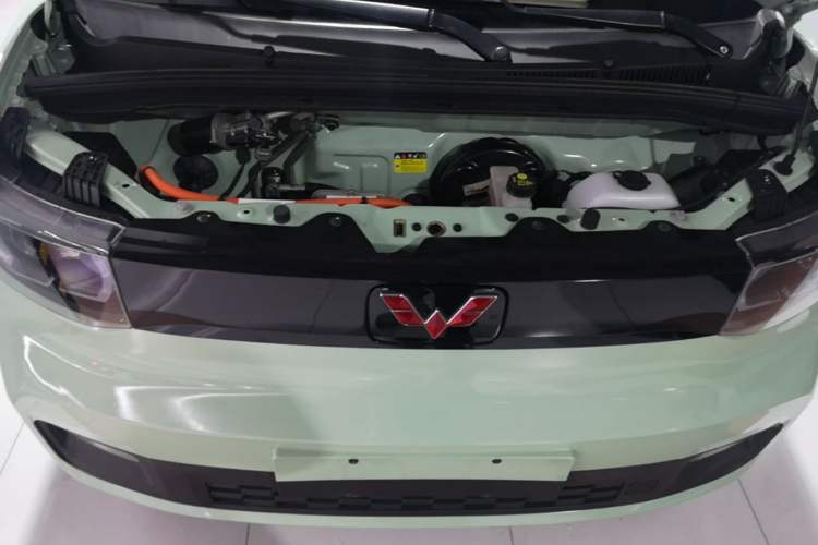 Used Wuling Hongguang MINIEV 2021 Macaron Premium Model – Lithium Iron Phosphate Engine Bay