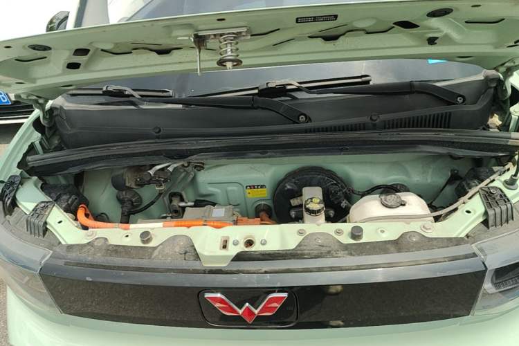 Used Wuling Hongguang MINIEV 2021 Macaron Premium Model – Lithium Iron Phosphate Engine Bay