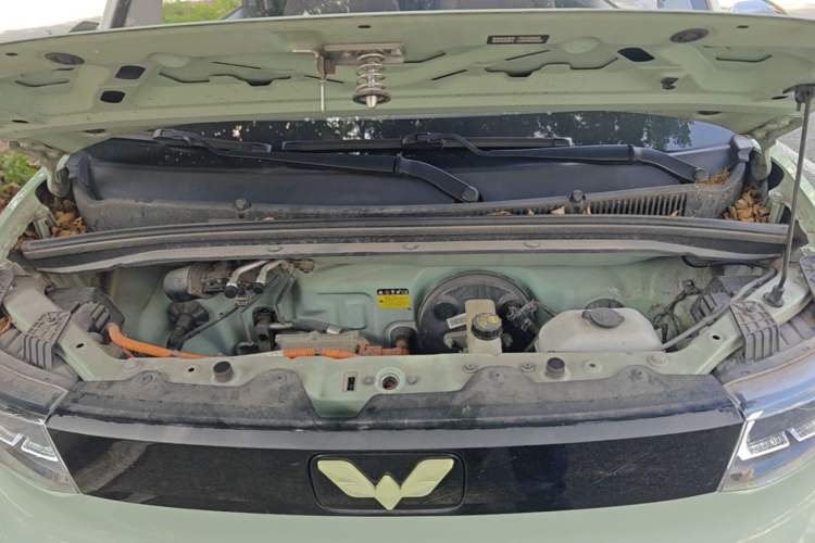 Used Wuling Hongguang MINIEV 2021 Macaron Premium Model – Lithium Iron Phosphate Engine Bay