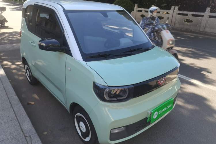 Used Wuling Hongguang MINIEV 2021 Macaron Premium Model – Lithium Iron Phosphate Exterior 1