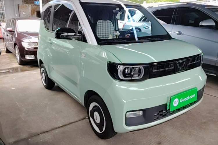 Used Wuling Hongguang MINIEV 2021 Macaron Premium Model – Lithium Iron Phosphate Exterior 1