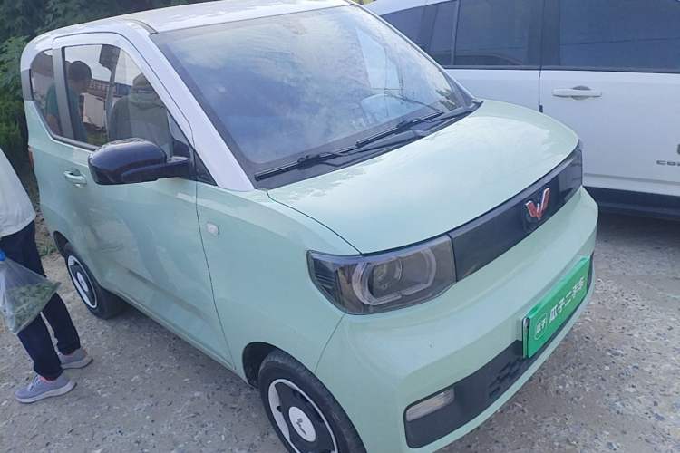Used Wuling Hongguang MINIEV 2021 Macaron Fashion Model Lithium Iron Phosphate Exterior 1