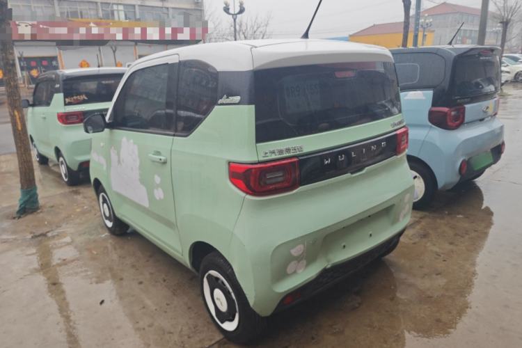 Used Wuling Hongguang MINIEV 2021 Macaron Sandwich Model 120 km Lithium Iron Phosphate Exterior 2
