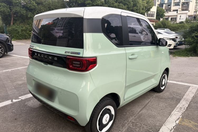 Used Wuling Hongguang MINIEV 2021 Macaron Sandwich Model 170 km Lithium Iron Phosphate Exterior 2