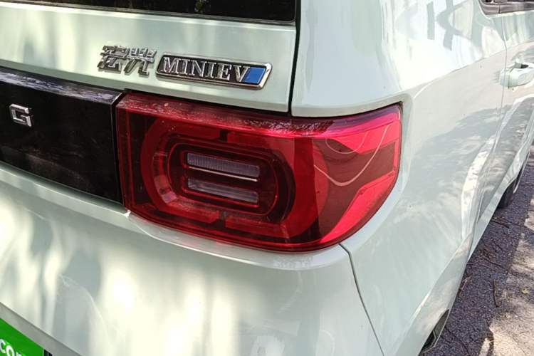 Used Wuling Hongguang MINIEV 2021 Macaron Fashion Model Lithium Iron Phosphate Exterior 3