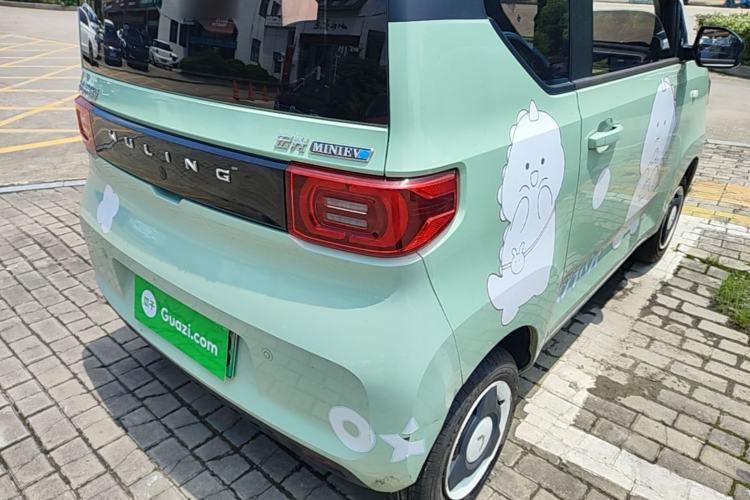 Used Wuling Hongguang MINIEV 2021 Macaron Fashion Model Lithium Iron Phosphate Exterior 3